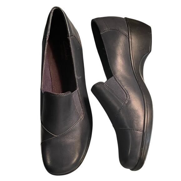 Clarks Dark Blue Leather Slip-On Shoes. 11 - Picture 1 of 5